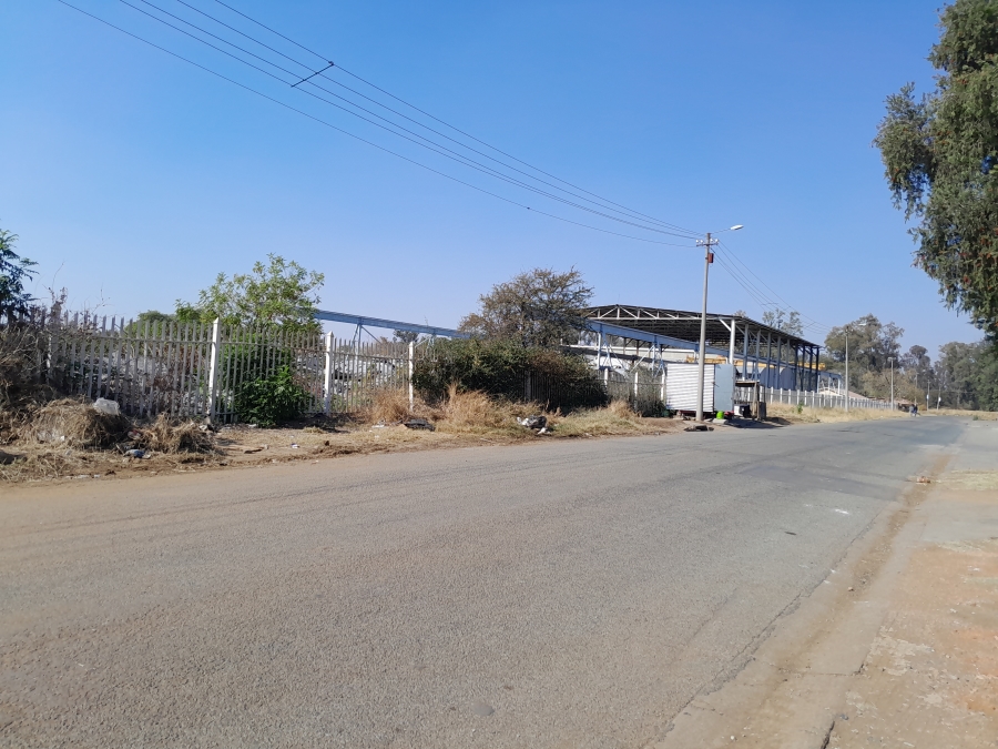 Commercial Property for Sale in Oos Einde North West